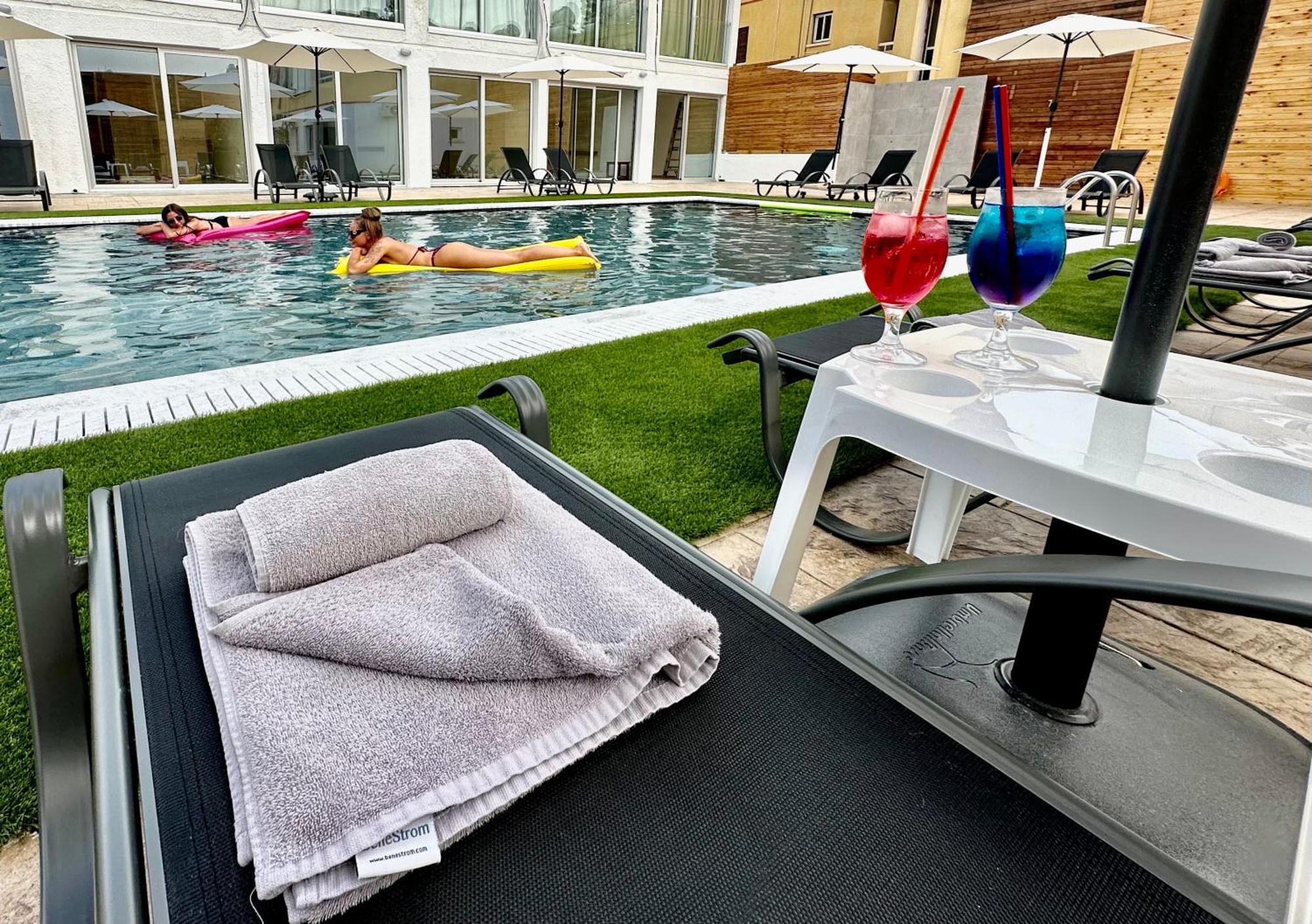 Sun Plaza Suites - Adults Only Айя-Напа Экстерьер фото