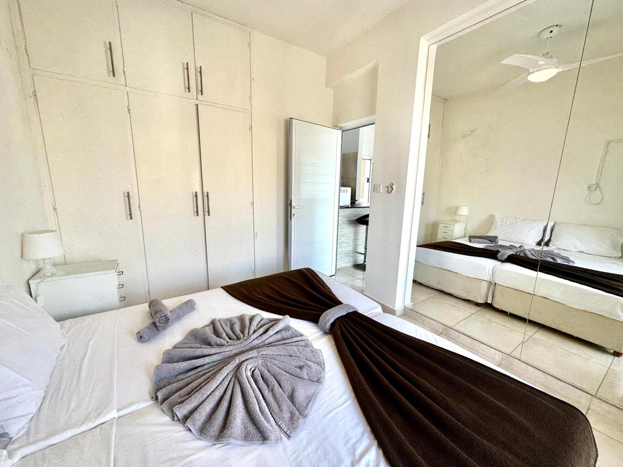 Sun Plaza Suites - Adults Only Айя-Напа Экстерьер фото