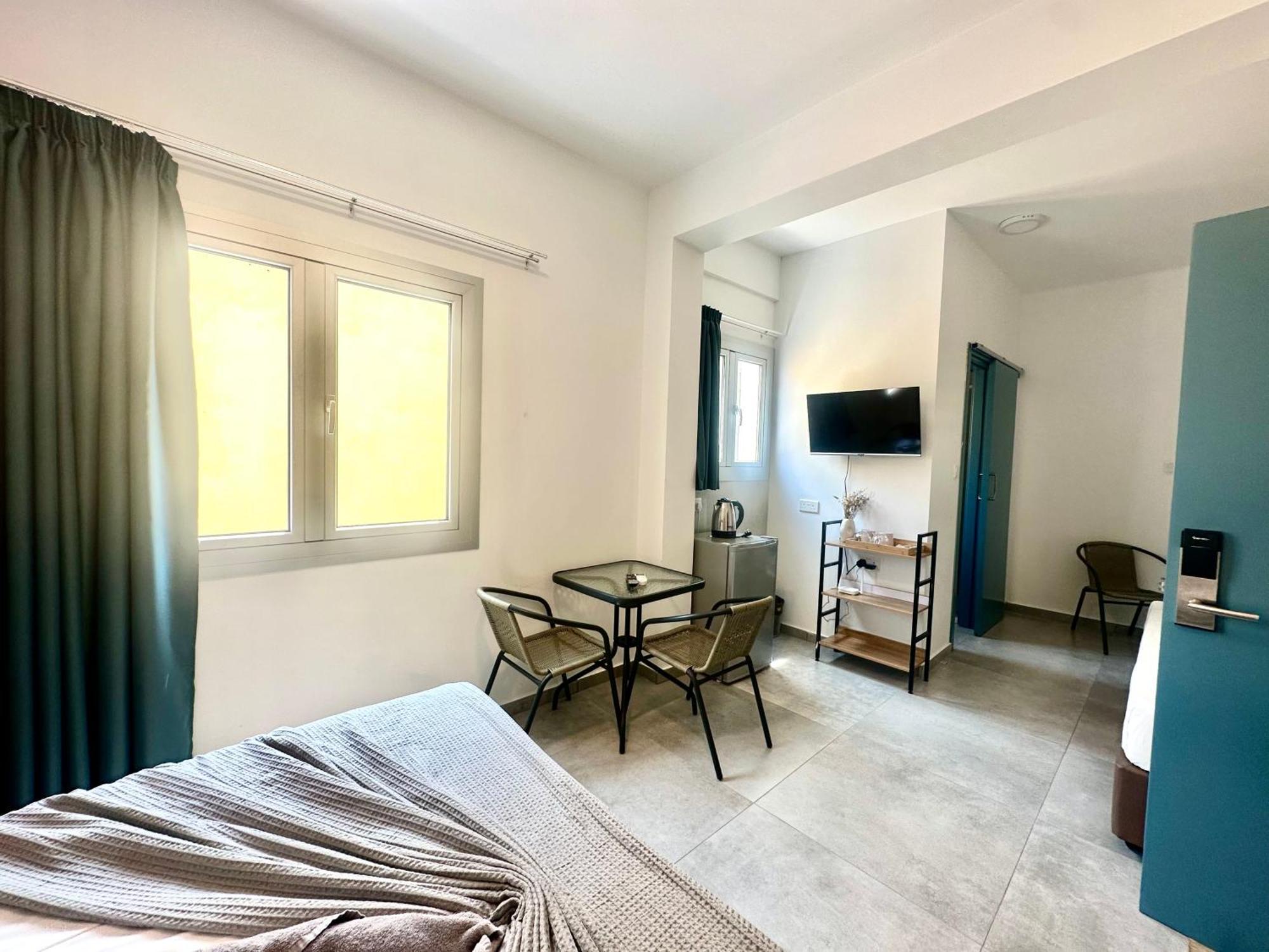 Sun Plaza Suites - Adults Only Айя-Напа Экстерьер фото